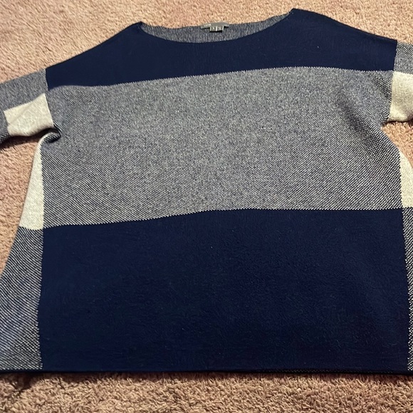 Vince sweater - Picture 2 of 6